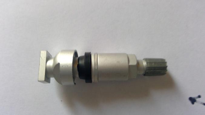 VALVES et CAPTEURS TPMS MERCEDES JEEP WRANGLER CLASS A B C