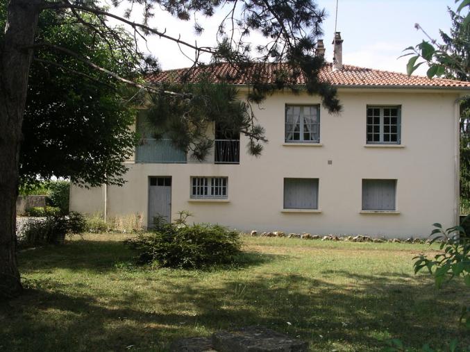 Maison avec terrainde 4000m2