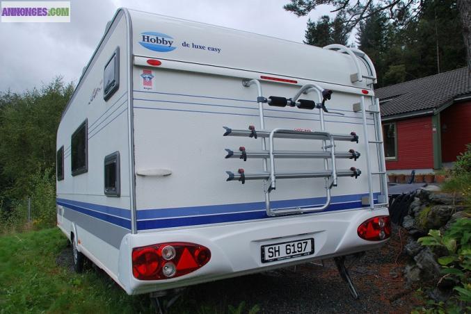 Caravane hobby kmfe 560