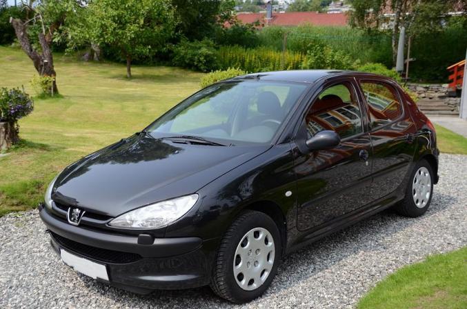 Peugeot 206 1,4 XR tres bon etat.