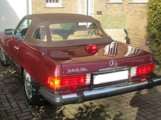 Mercedes Benz SL 560