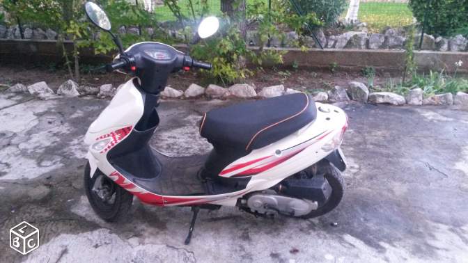 Scooter yiying 50cm2