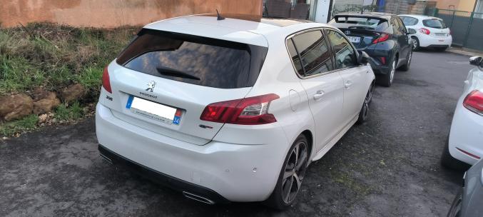 Peugeot 308 2.0 bluehdi 180 GT EAT6