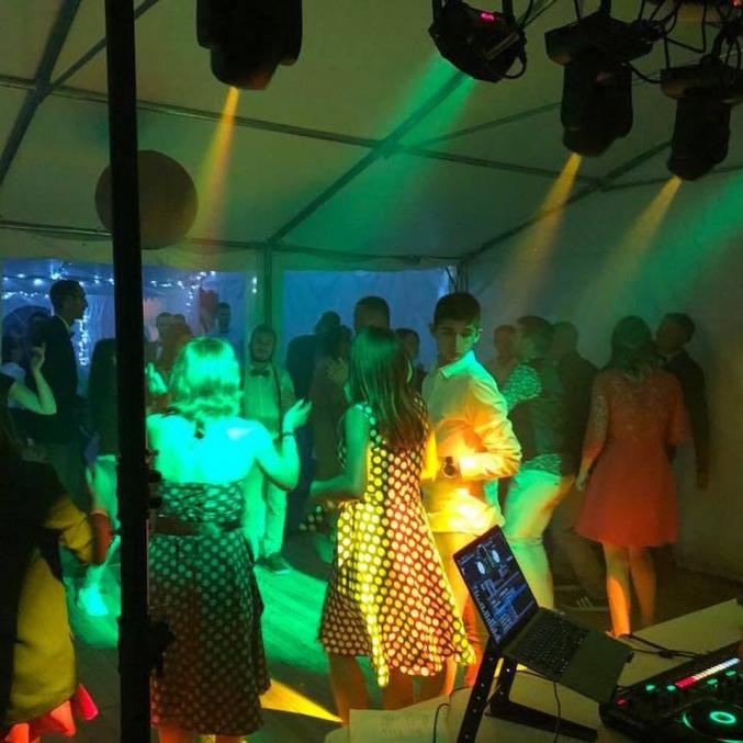 Dj professionnel La Rochelle à votre écoute