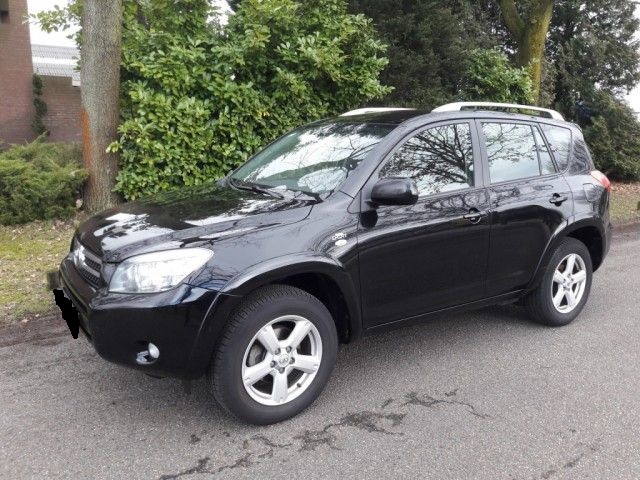 Toyota RAV4/4000€