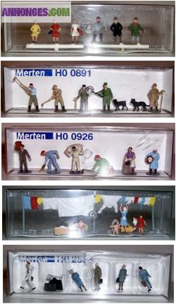 Vends Lot de 5 boites de figurines peintes (26 personnages + accessoires) de marque MERTEN HO