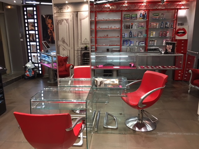 LOCATION ESPACE COMMERCIALE COIFFEUR H/F INDEPENDANT