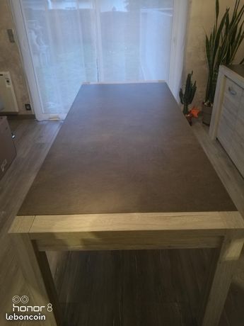 Table de salle à manger