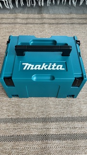MAKITA Double chargeur + 2 Batteries 4AH BL1840B