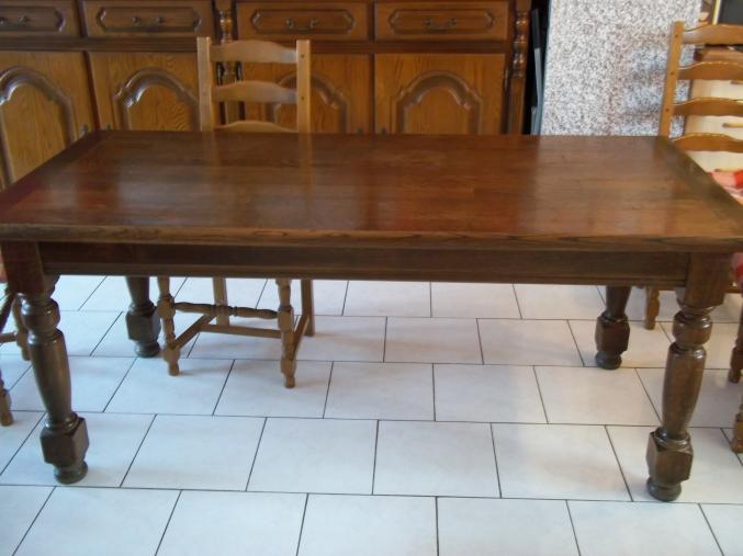 TABLE DE SALON