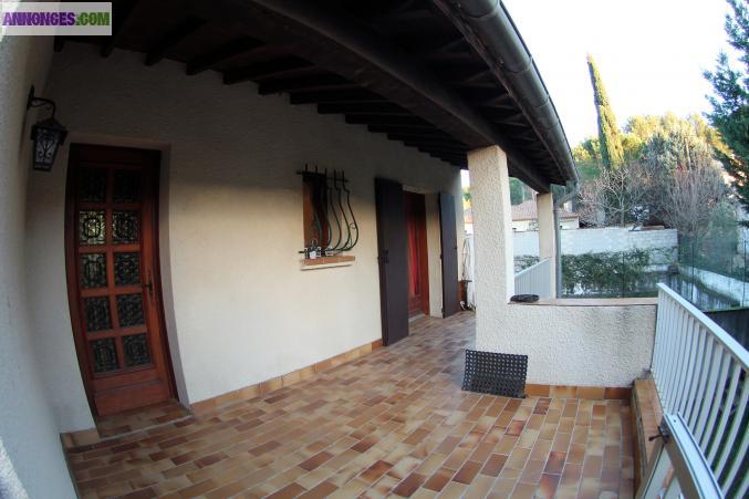 Loue maison 200 m² à bellegarde