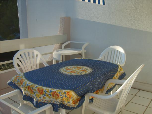 Le Grau-du-Roi - T2 cabine avec piscine