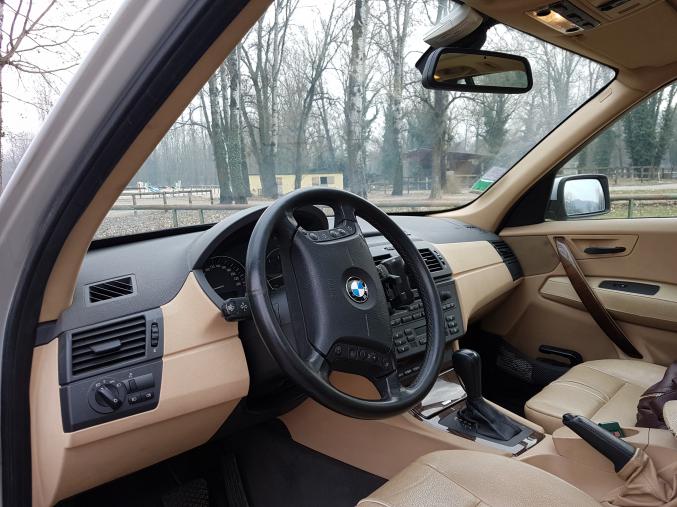 BMW X3 A1 SAISIR
