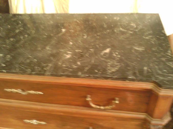 Commode ancienne bon etat