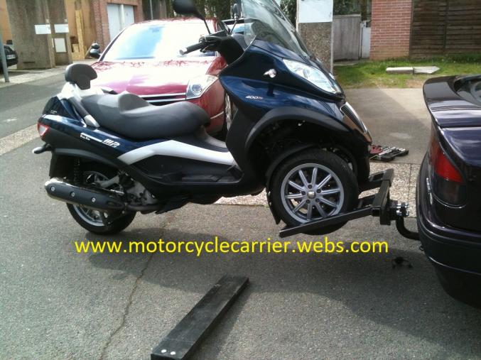PIAGGIO SCOOTER MP3 REMORQUE "BIKE CARRIER NEW IN EUROPE"