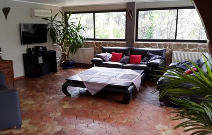 Villa 6 chambres avec piscine entre Aix et Cassis