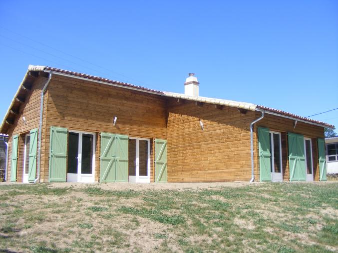 Propriété sur 8 ha avec maison ossature bois