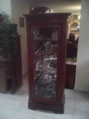 Belle vitrine en Merisier