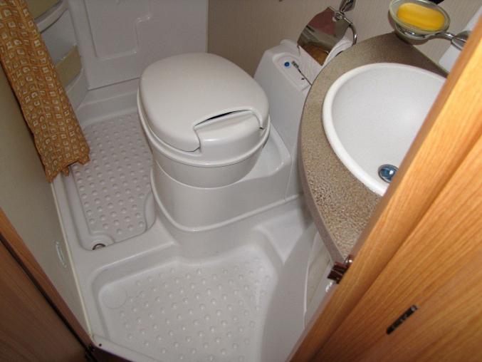 Cède pour Noel CAMPING CAR Chausson Flash 08, 2009