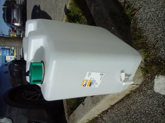 Jerrican alimentaire 35 litres NEUF JAMAIS UTILISE