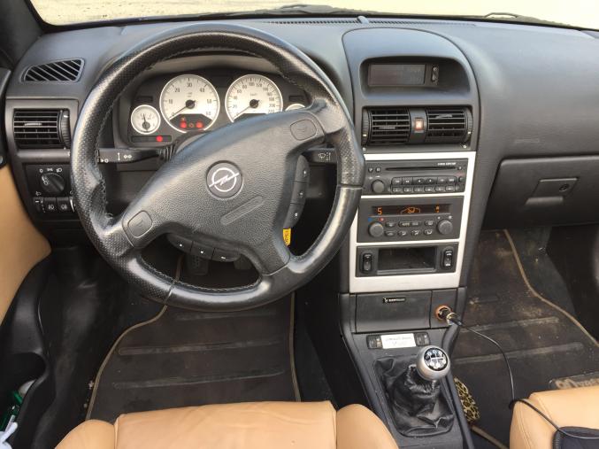 OPEL BERTONE CABRIOLET 2.2 DTI