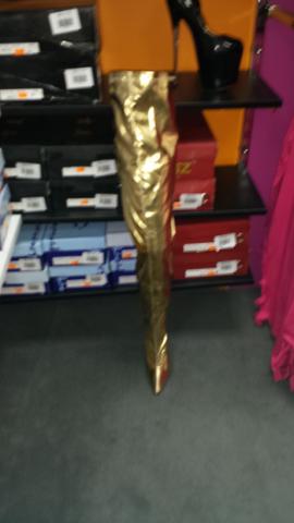 Cuissarde or metallic