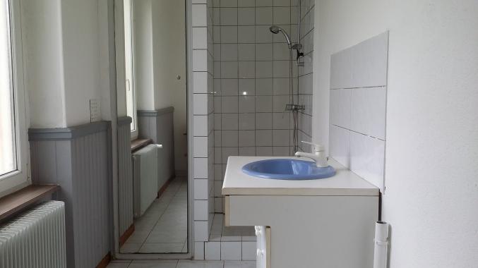 Maison mitoyenne composée de 2 appartements indépendants