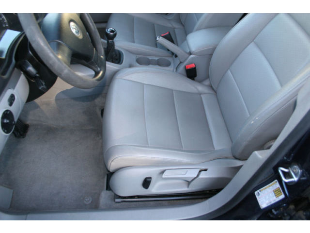 Superbe Volkswagen Jetta TDI 5 Vitesses