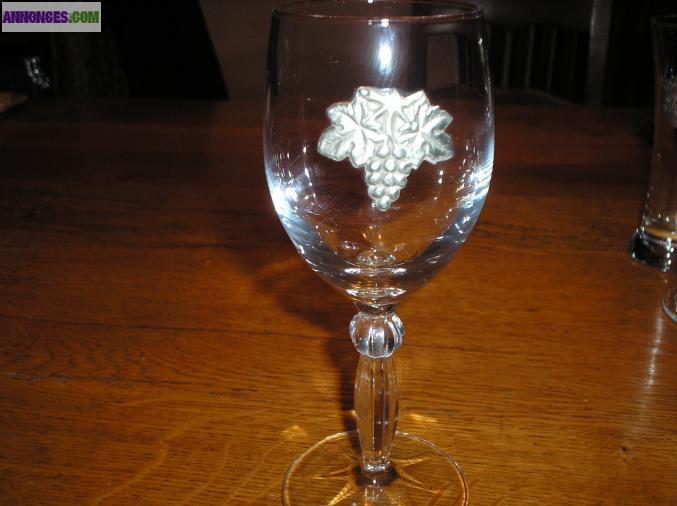 Lot de verres avec étain