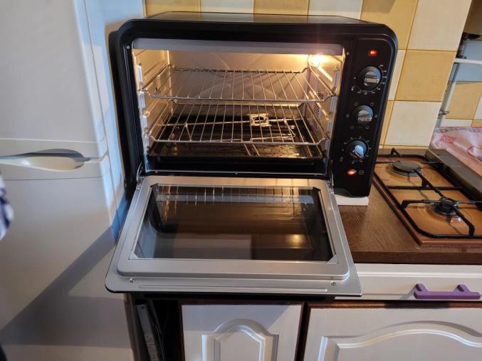 Vends four electrique