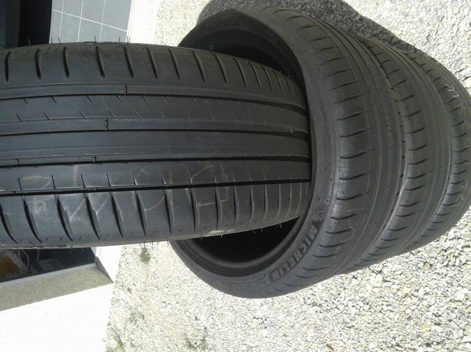 225/40R18 92 Y MICHELIN PILOT SPORT 4