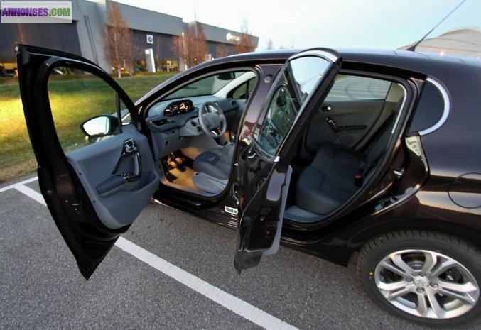 Belle Peugeot 208 1.6 HDi Allure 93hk