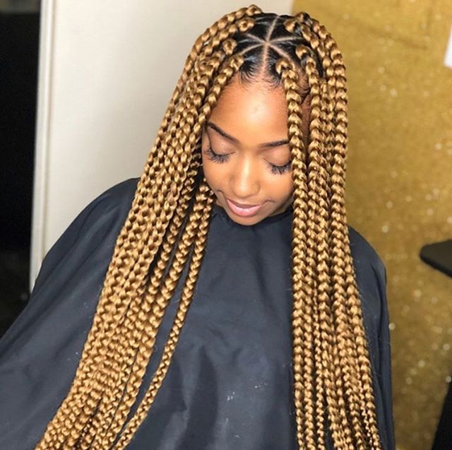 COIFFEUSE afro A DOMICILE