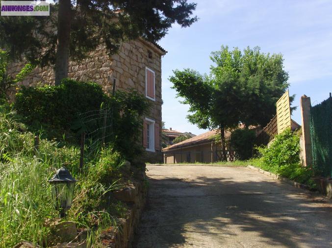 Logement meublé contre travaux divers