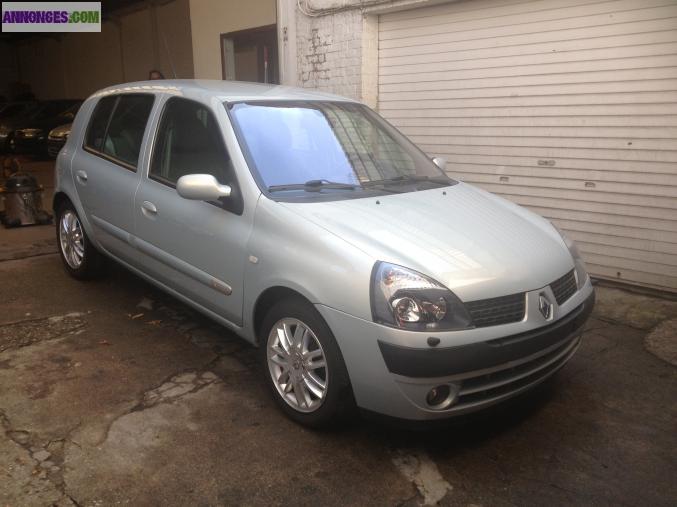 Renault clio initiale paris 5 portes automatique