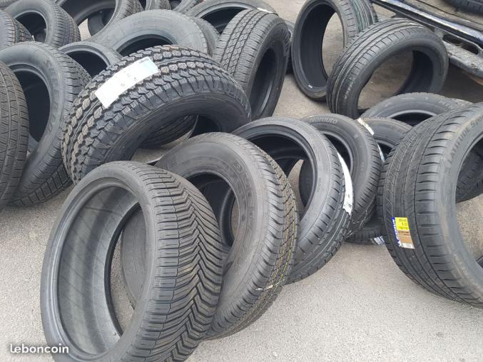Pneus quasi neufs 225/45r18 4 saison/ete/hiver