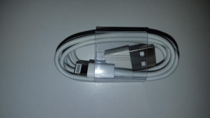 Cable chargeur neuf iPhone