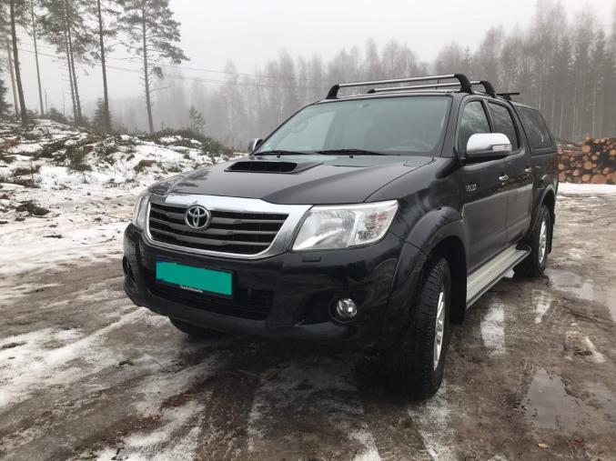 Toyota HiLux D-4D SR, D-Cab 2.5 avec toit rigide