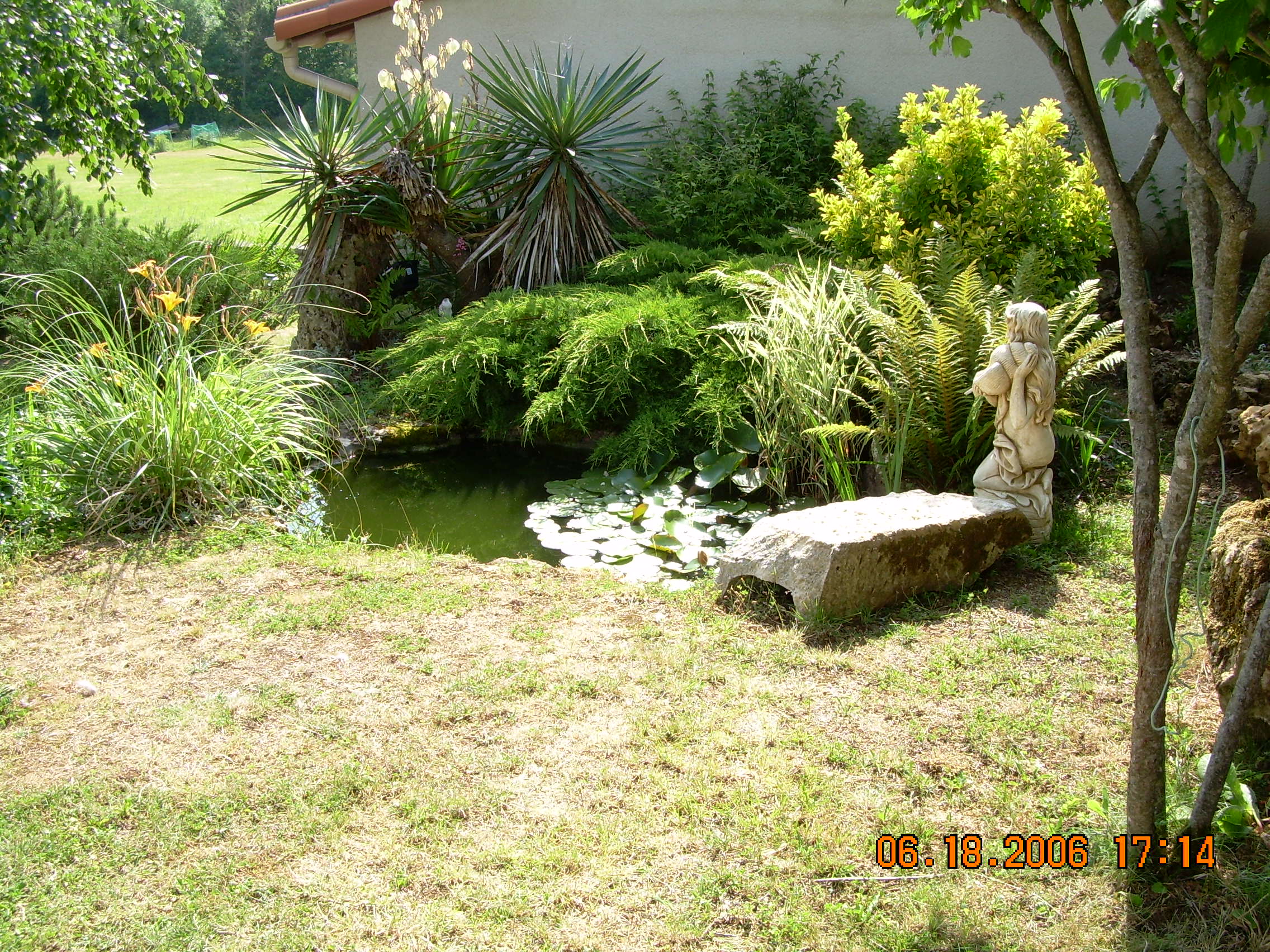 MAISON SPACIEUSE AU CALME