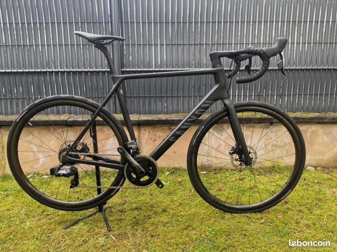 Canyon Ultimate CF SLX Disc eTap