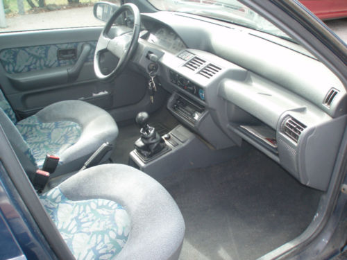 Berline Clio chipie 1.9d 