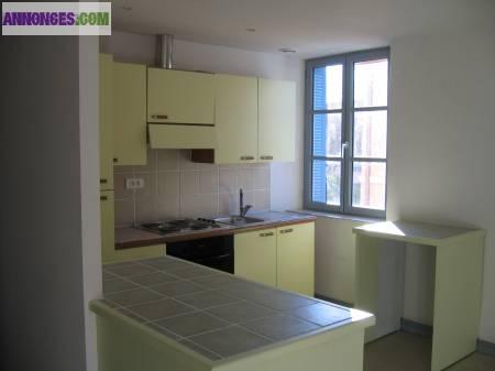 APPARTEMENT A LOUER COTIGNAC (var)