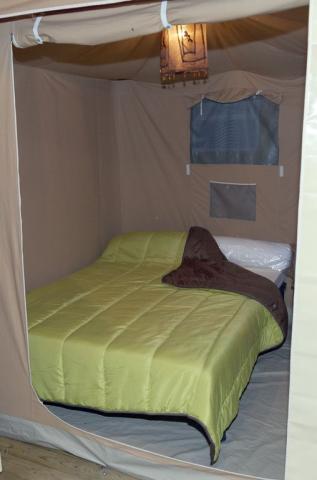 LOCATIONS BUNGALOW TOILE