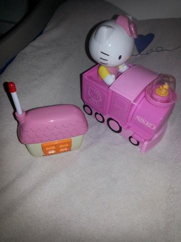 Coiffeuse , cuisinière hello kitty