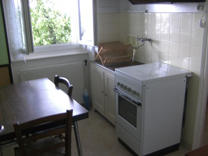 T1  MEUBLEE AVEC  PARKING PRIVEE