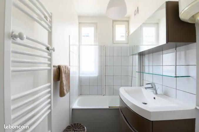 F2 paris 11 metro saint-ambroise