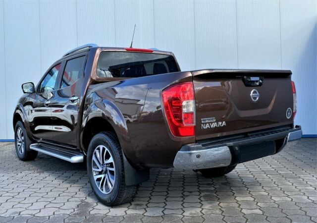 Nissan Navara NP300 2.3dCi 4x4° DAB° SHZ° Navi° 360°
