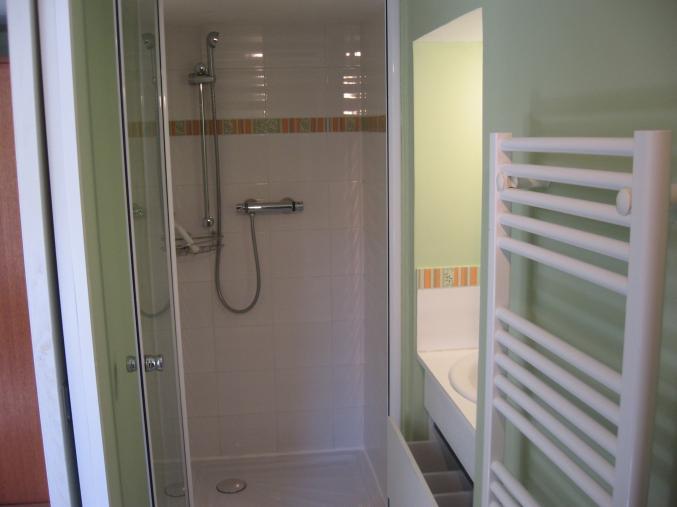 Loue chambre meublée