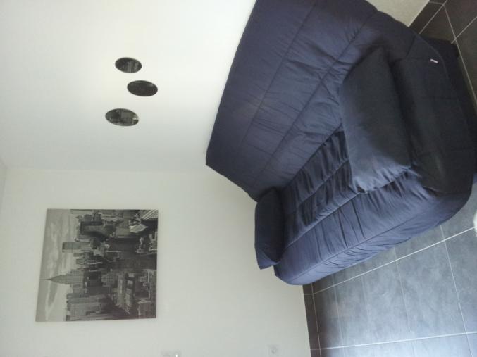 Studio meuble parking privatif