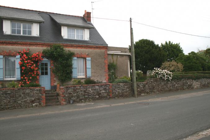Maison de village avec dependance a vendre